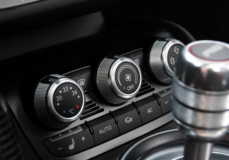 奥迪(进口) 奥迪R8 2011款 Spyder 5.2 FSI quattro