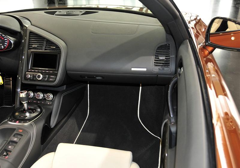 奥迪(进口) 奥迪R8 2011款 Spyder 5.2 FSI quattro