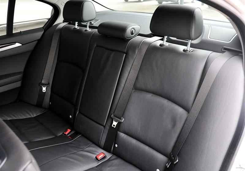 宝马(进口) 宝马5系(进口) 2011款 535i 领先运动型