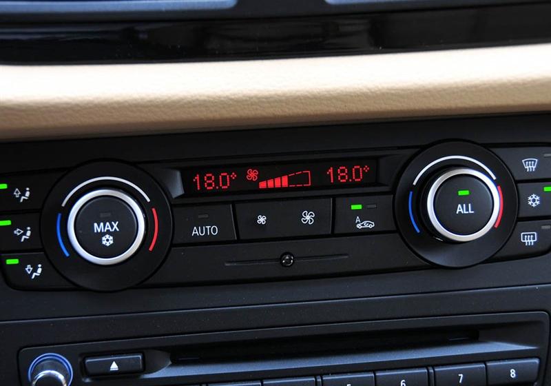 宝马(进口) 宝马X1 2010款 xDrive25i