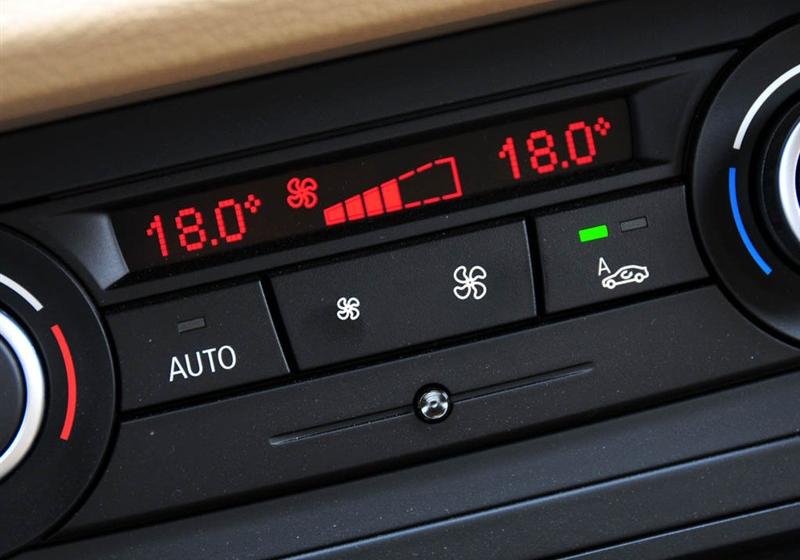 宝马(进口) 宝马X1 2010款 xDrive25i