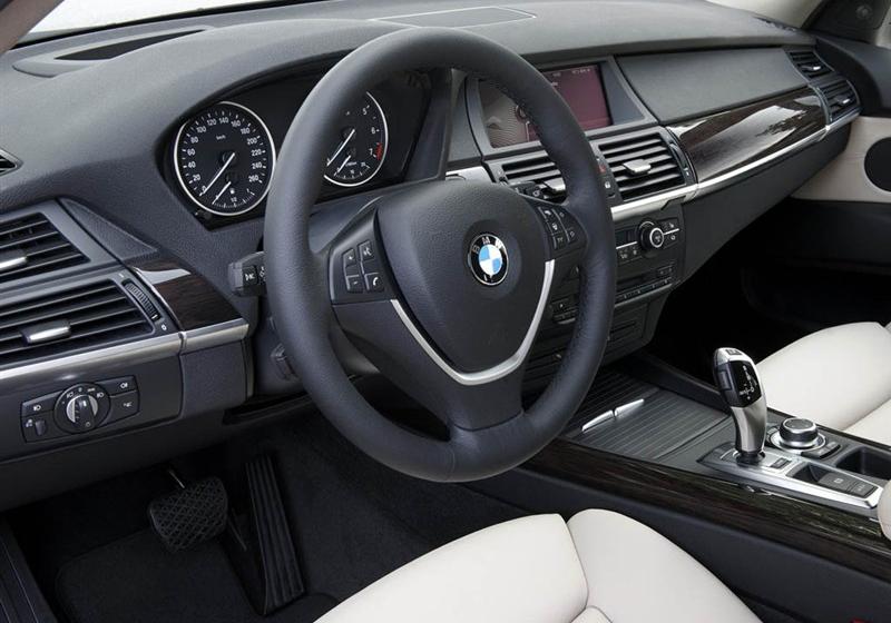 宝马(进口) 宝马X5 2011款  xDrive50i 豪华型