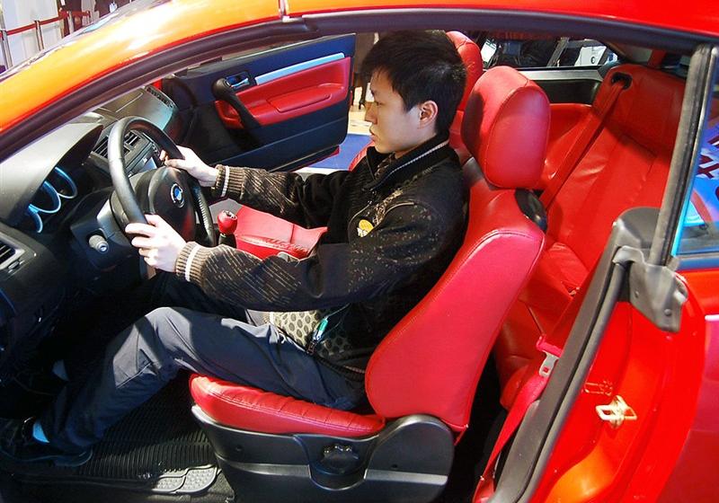比亚迪 比亚迪S8 2009款 2.0 手动旗舰型