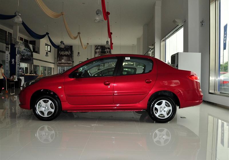 东风标致 标致207 2011款 1.6L 手动驭乐版