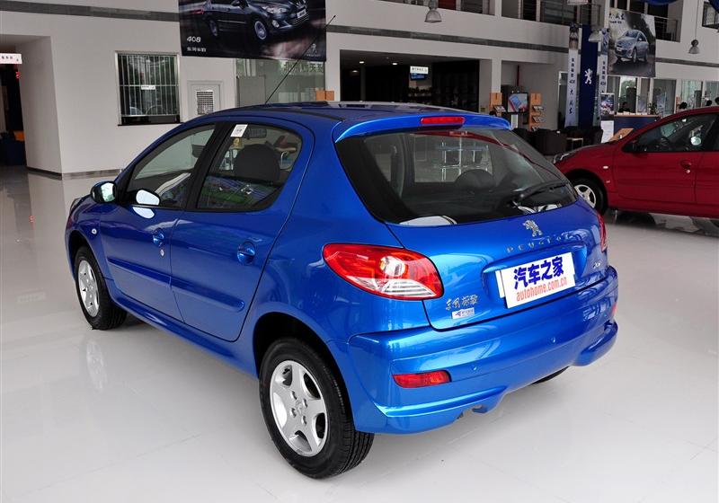 东风标致 标致207 2011款 两厢 1.4L 手动驭乐版