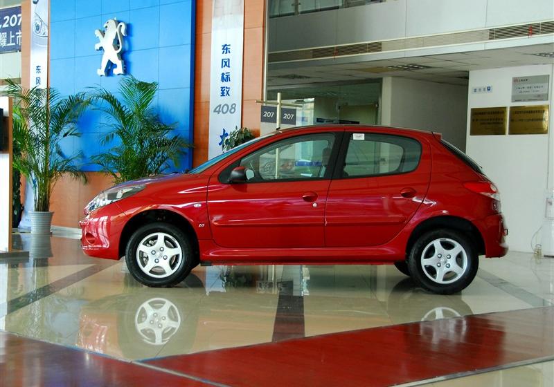 东风标致 标致207 2011款 两厢 1.6L 自动驭乐版