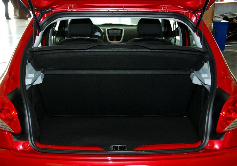 东风标致 标致207 2011款 两厢 1.6L 自动驭乐版