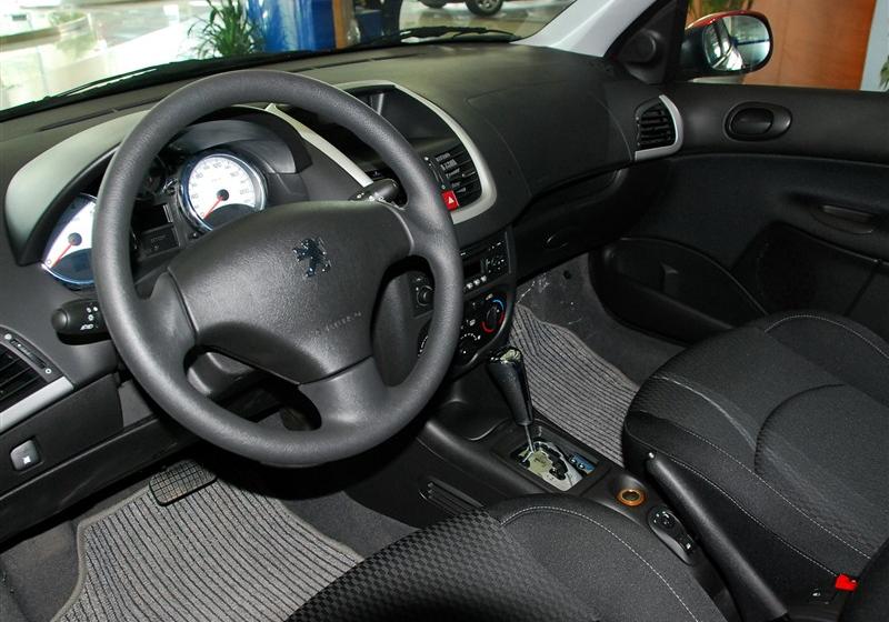 东风标致 标致207 2011款 两厢 1.6L 自动驭乐版