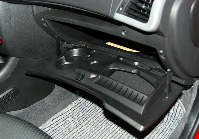 东风标致 标致207 2011款 两厢 1.6L 自动驭乐版