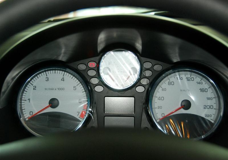 东风标致 标致207 2011款 两厢 1.6L 自动驭乐版