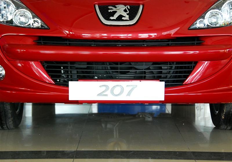 东风标致 标致207 2011款 两厢 1.6L 自动驭乐版