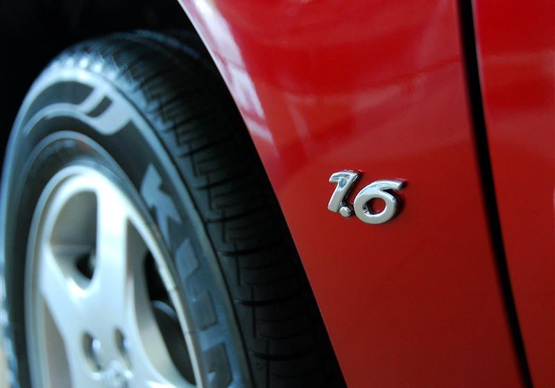 东风标致 标致207 2011款 两厢 1.6L 自动驭乐版