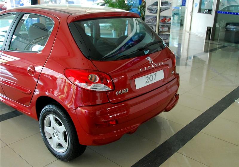 东风标致 标致207 2011款 两厢 1.6L 自动驭乐版