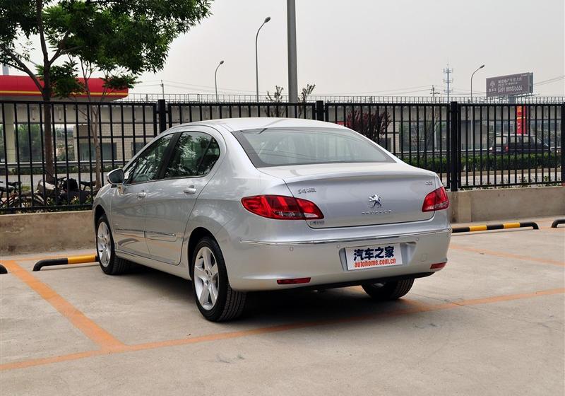 东风标致 标致408 2011款 2.0L自动舒适版