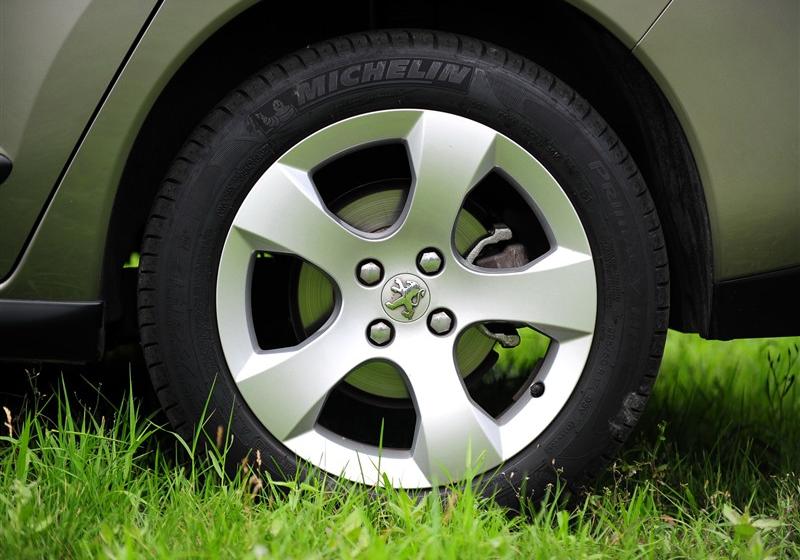 标致(进口) 标致3008 2011款 1.6T 豪华型