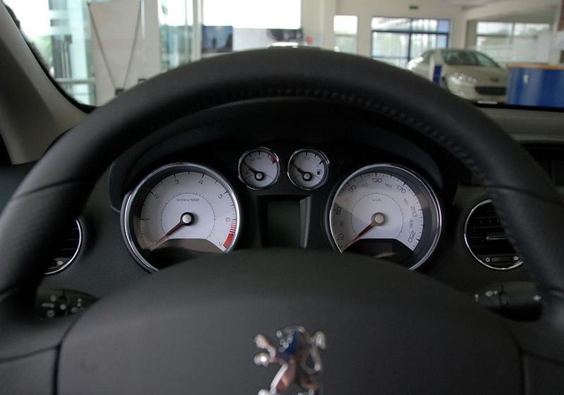 标致(进口) 标致308(进口) 2009款 1.6T CC 自动豪华型