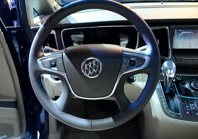 通用别克 别克GL8 2011款 3.0L GT豪华商务豪雅版