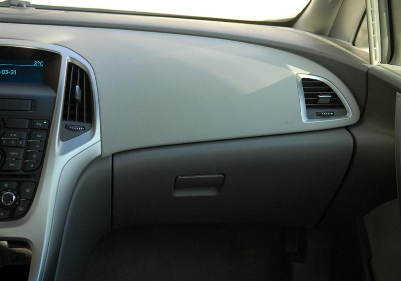 通用别克 英朗 2010款 XT 1.6L 手动进取版