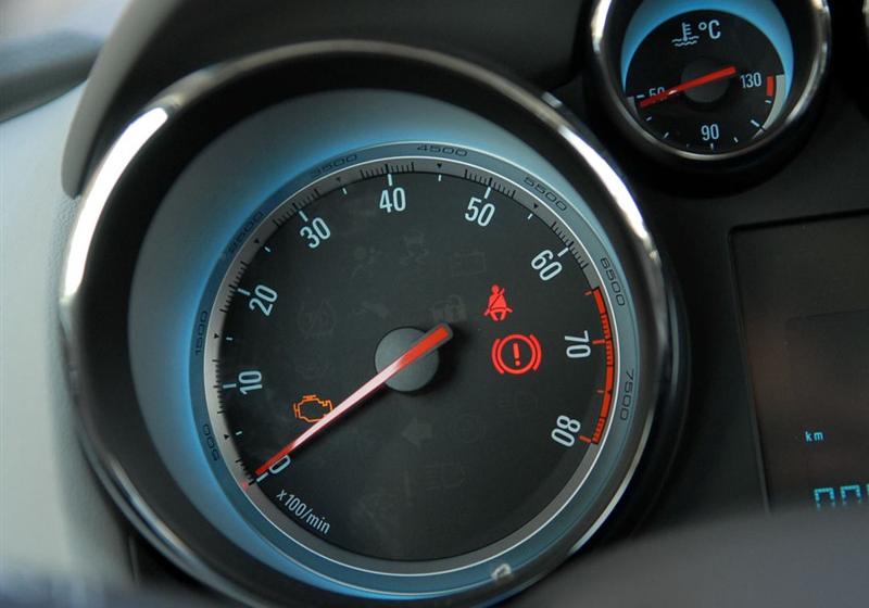 通用别克 英朗 2010款 XT 1.6L 手动进取版