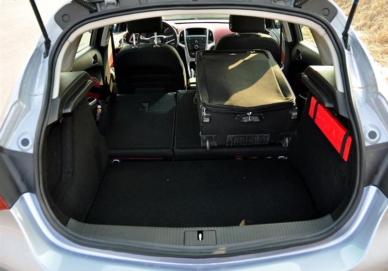 通用别克 英朗 2010款 XT 1.6T 新锐运动版