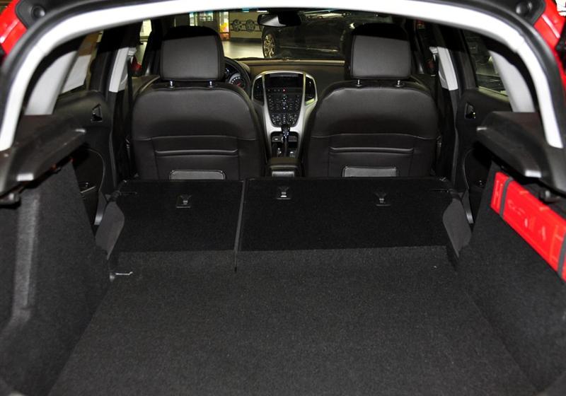 通用别克 英朗 2010款 XT 1.8L 自动豪华版
