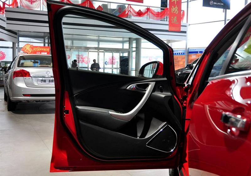 通用别克 英朗 2010款 XT 1.8L 自动豪华版