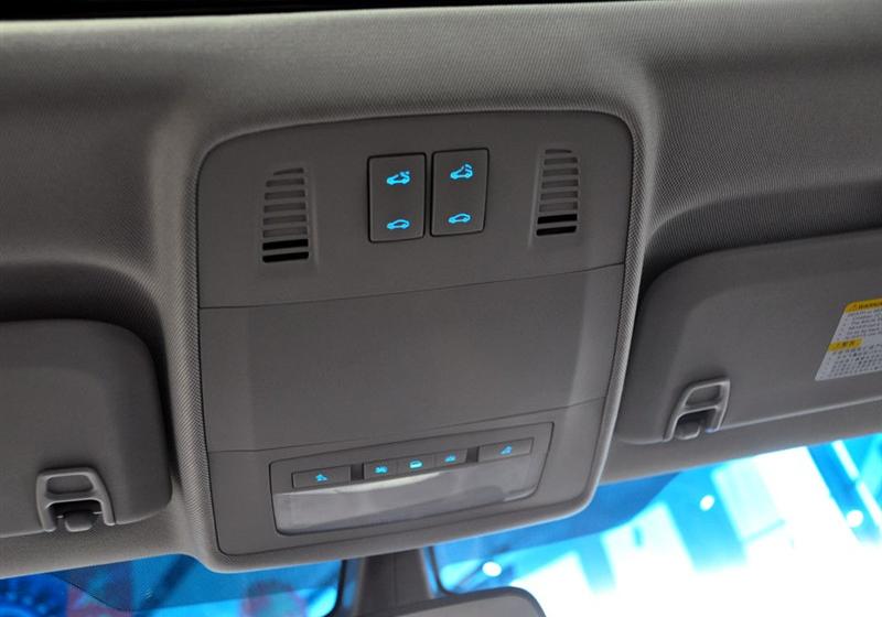 通用别克 英朗 2010款 XT 1.8L 自动豪华版
