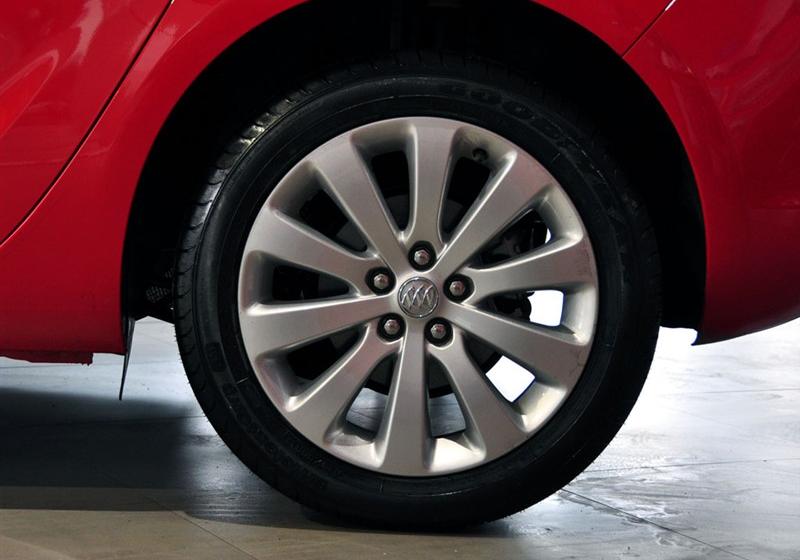 通用别克 英朗 2010款 XT 1.8L 自动豪华版