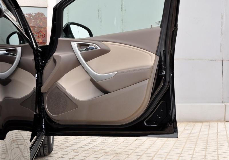 通用别克 英朗 2011款 GT 1.8L 自动时尚版真皮款