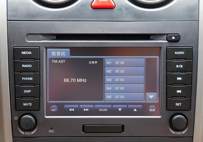 长城汽车 哈弗H3 2010款 领先版 2.4四驱豪华型