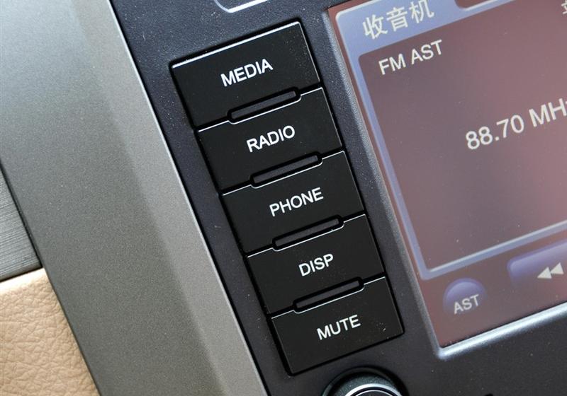 长城汽车 哈弗H3 2010款 领先版 2.4四驱豪华型
