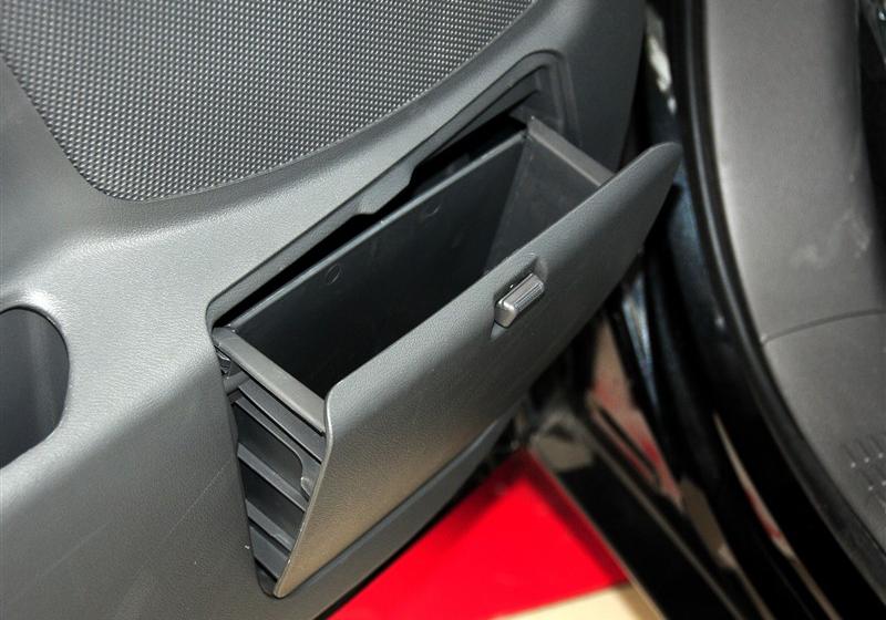 长城汽车 腾翼V80 2011款 2.0 自动标准型