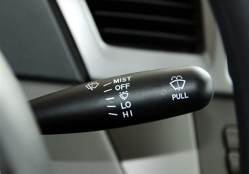 长城汽车 腾翼V80 2011款 2.0 自动标准型