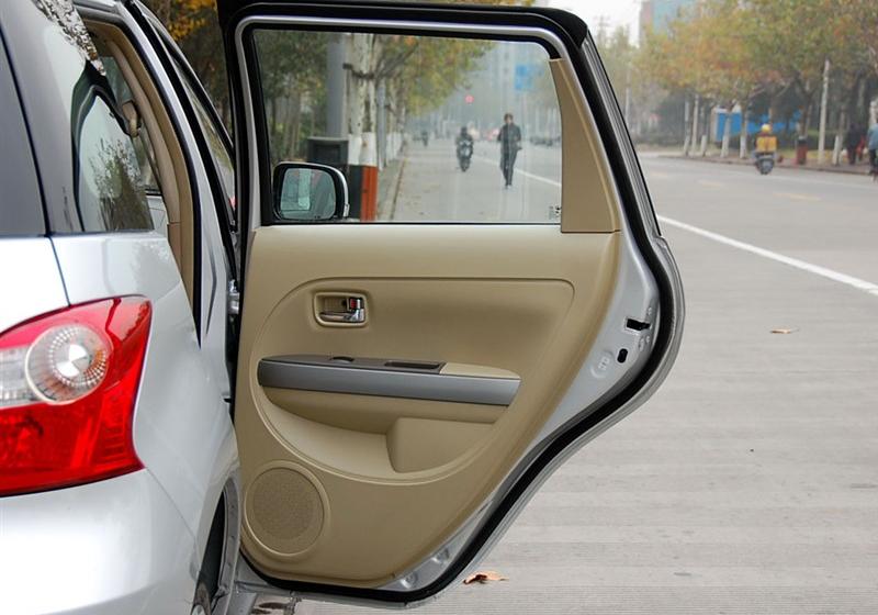 长城汽车 炫丽 2009款 1.3L豪华型VVT