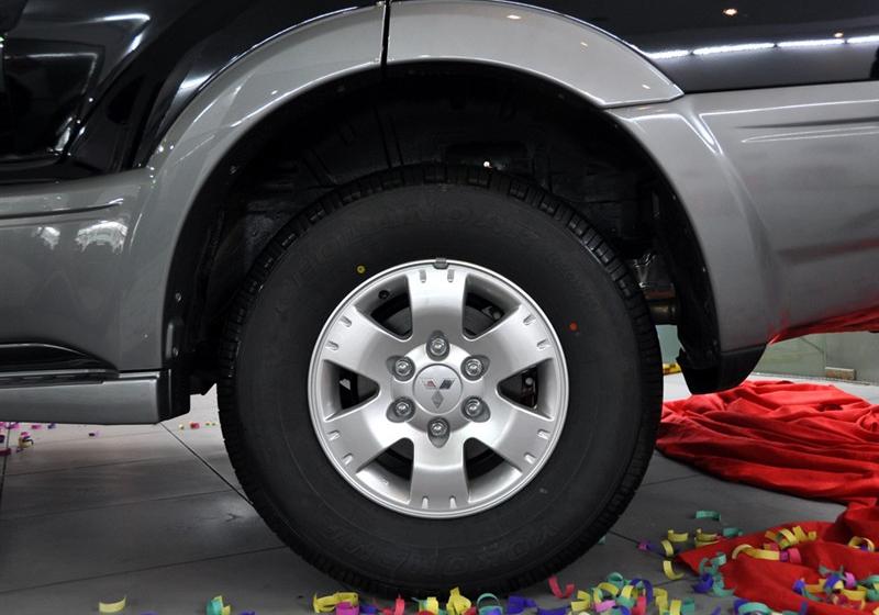 广汽长丰 帕杰罗 2011款 V73 3.0GLS MT