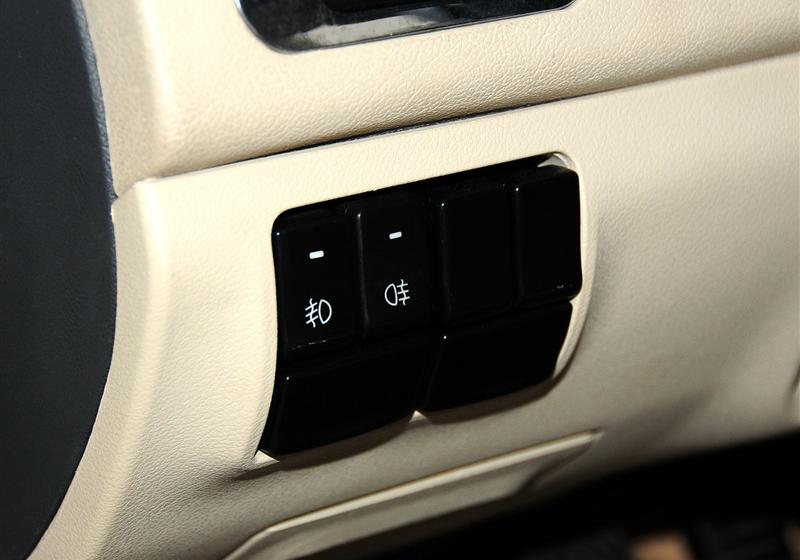 四川汽车 野马F10 2011款 1.5L 豪华型