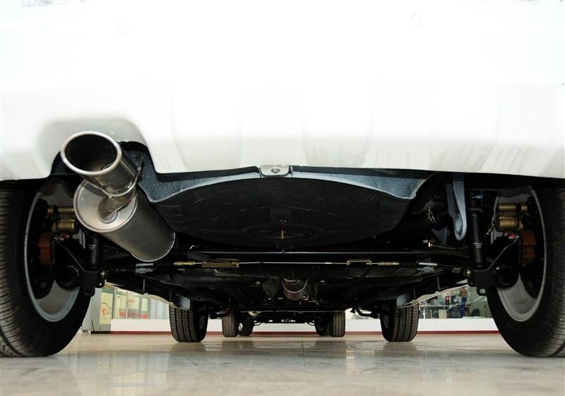 四川汽车 野马F10 2011款 1.5L 豪华型