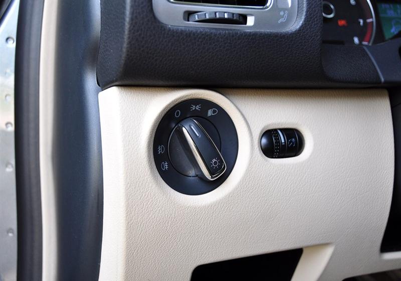上海大众 Passat新领驭 2009款 1.8T 手动尊品型