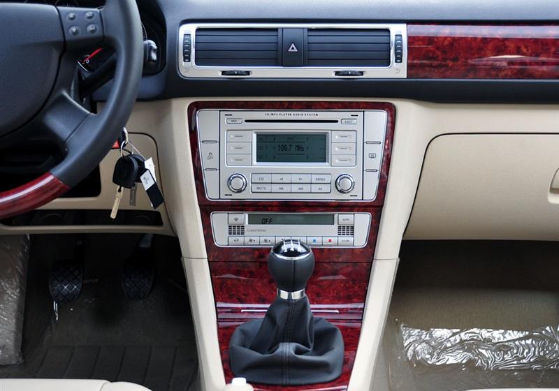 上海大众 Passat新领驭 2009款 1.8T 手动尊品型