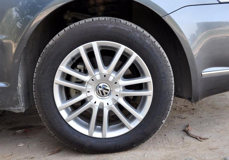 上海大众 Passat新领驭 2009款 1.8T 手动尊品型