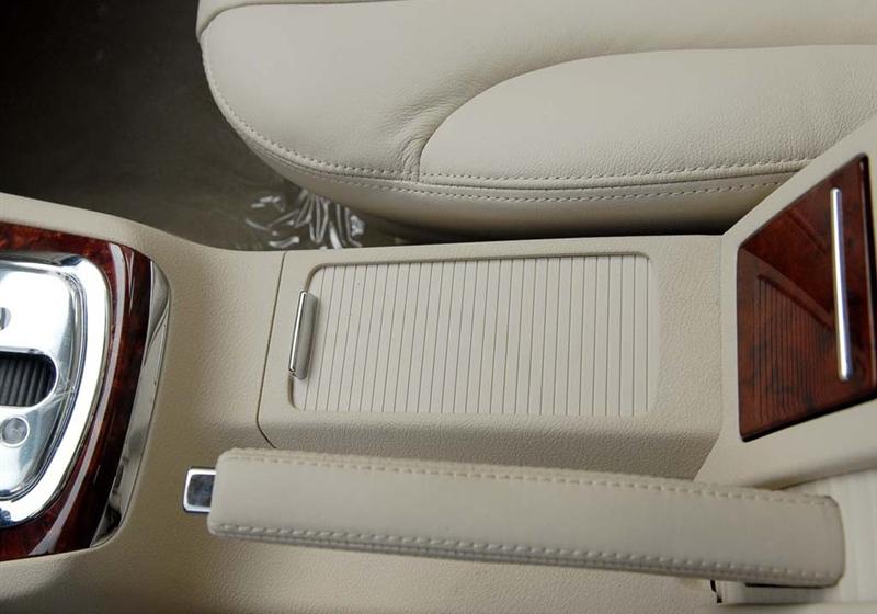 上海大众 Passat新领驭 2009款 1.8T 自动尊品型