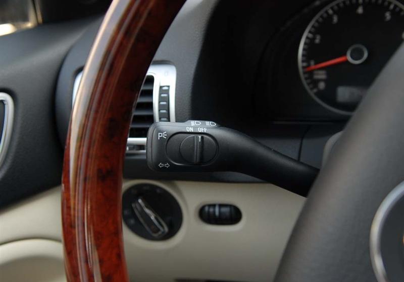 上海大众 Passat新领驭 2009款 1.8T 自动尊品型