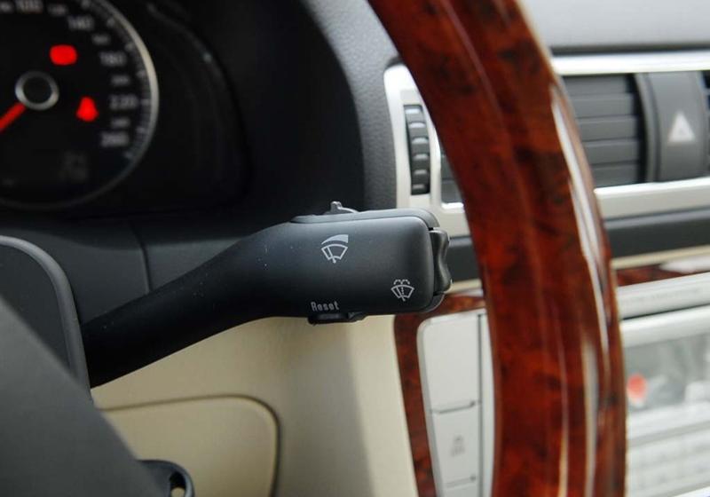上海大众 Passat新领驭 2009款 1.8T 自动尊品型