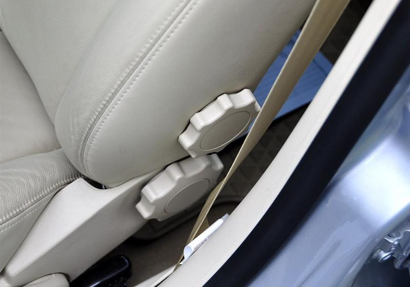 上海大众 Passat新领驭 2009款 2.0L MFI 自动尊享型