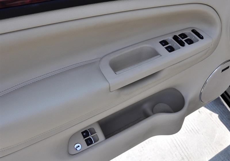 上海大众 Passat新领驭 2009款 2.8L V6 自动至尊型
