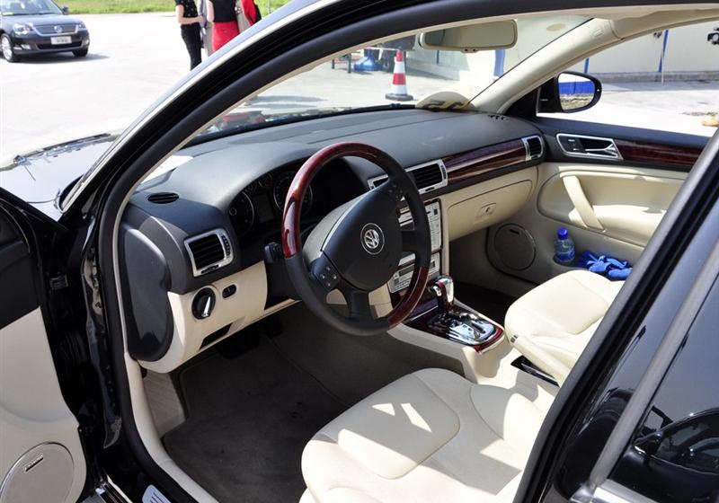 上海大众 Passat新领驭 2009款 2.8L V6 自动至尊型