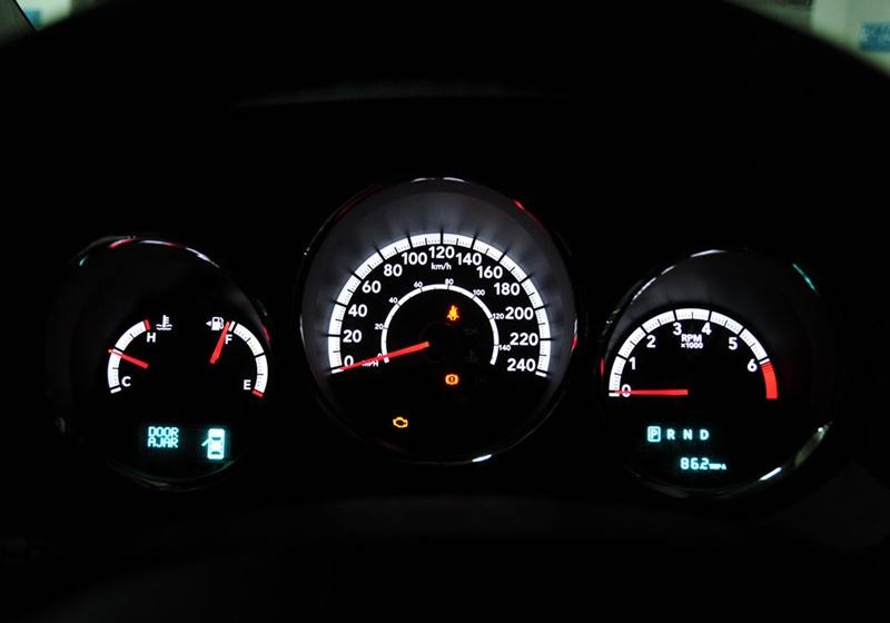 道奇(进口) 酷搏 2010款 2.0 SXT
