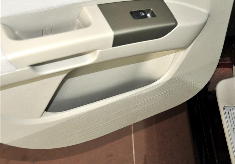 吉利汽车 帝豪EC7 2010款 1.8 CVT 天窗型