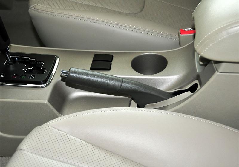 吉利汽车 帝豪EC7 2010款 1.8 CVT 天窗型