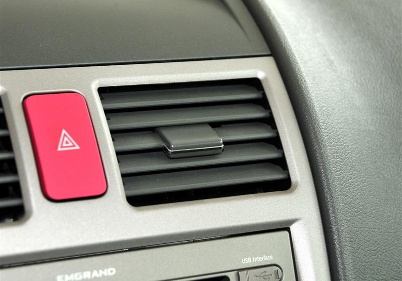 吉利汽车 帝豪EC7 2010款 1.8 CVT 天窗型
